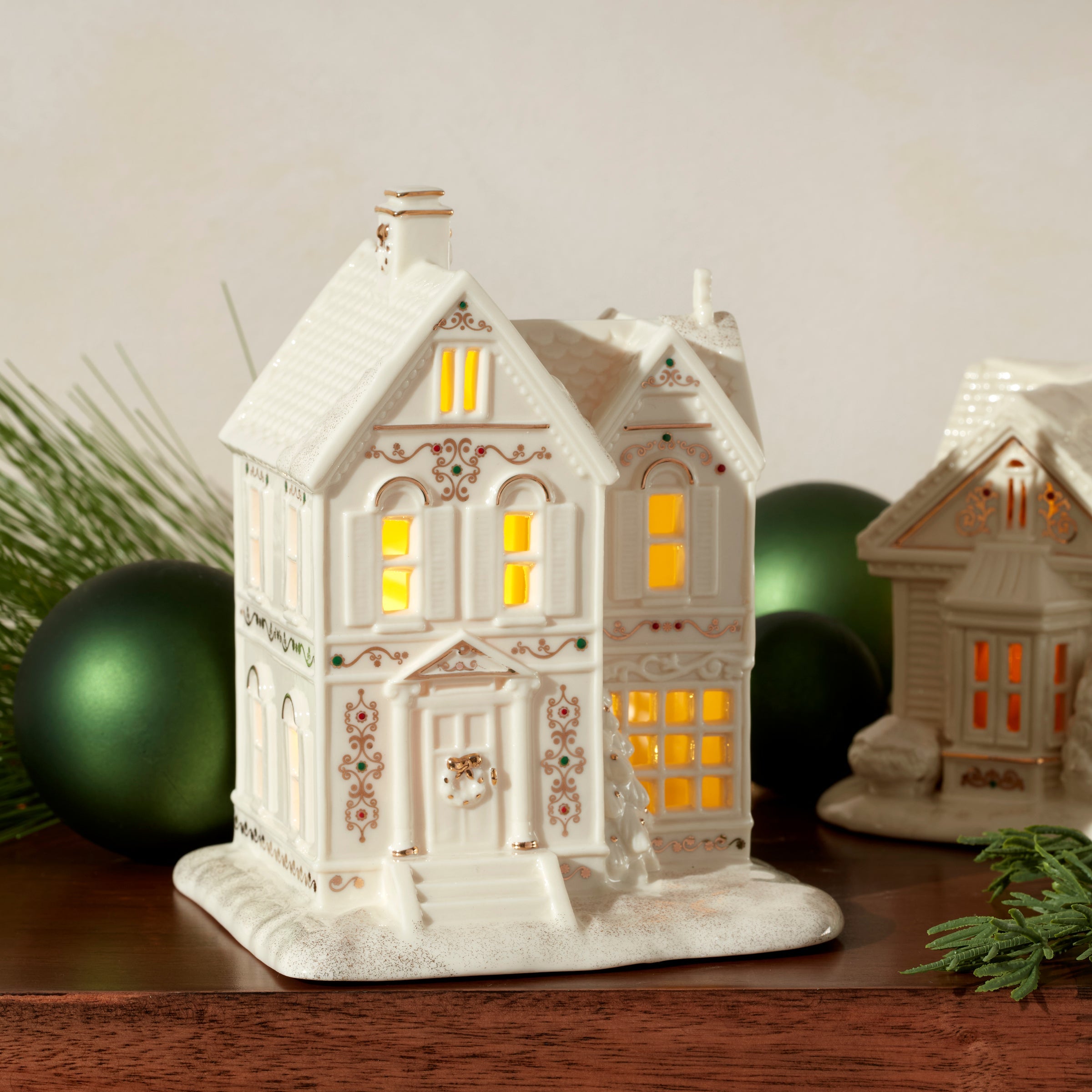 Mistletoe Park Lit Victorian House