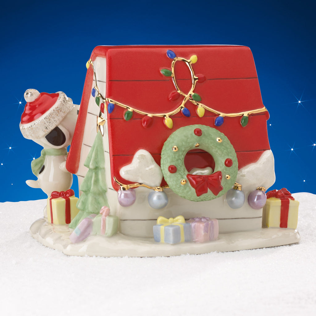 Snoopy's Christmas Deco For You Figurine