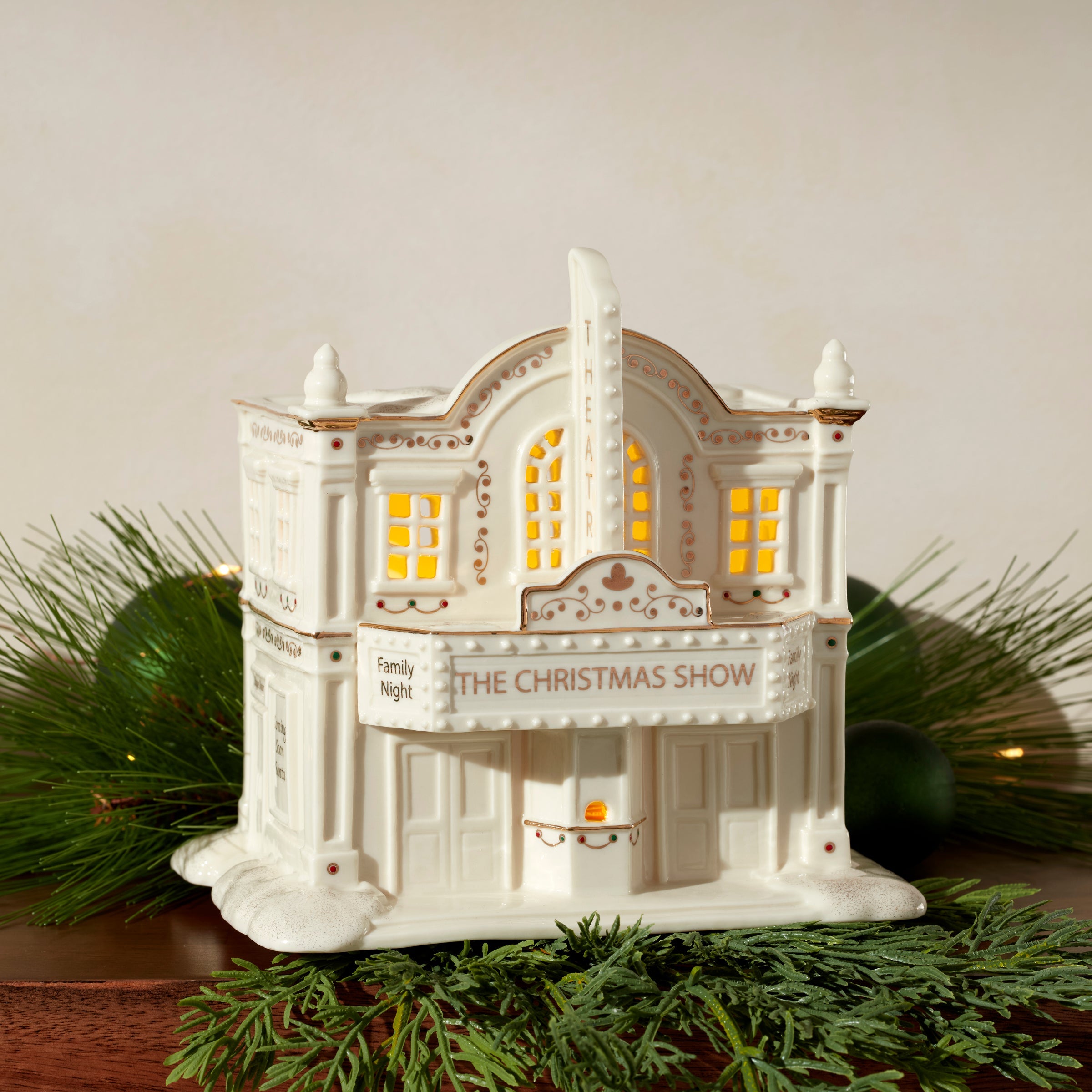 Mistletoe Park Lit County Theatre Figurine