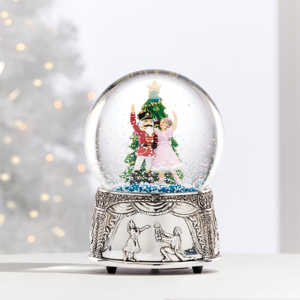 Nutcracker Suite? Musical Snowglobe